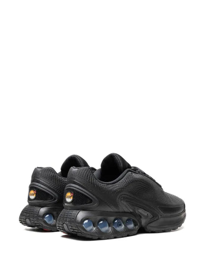 Nike Air Max Dn "Triple Black"